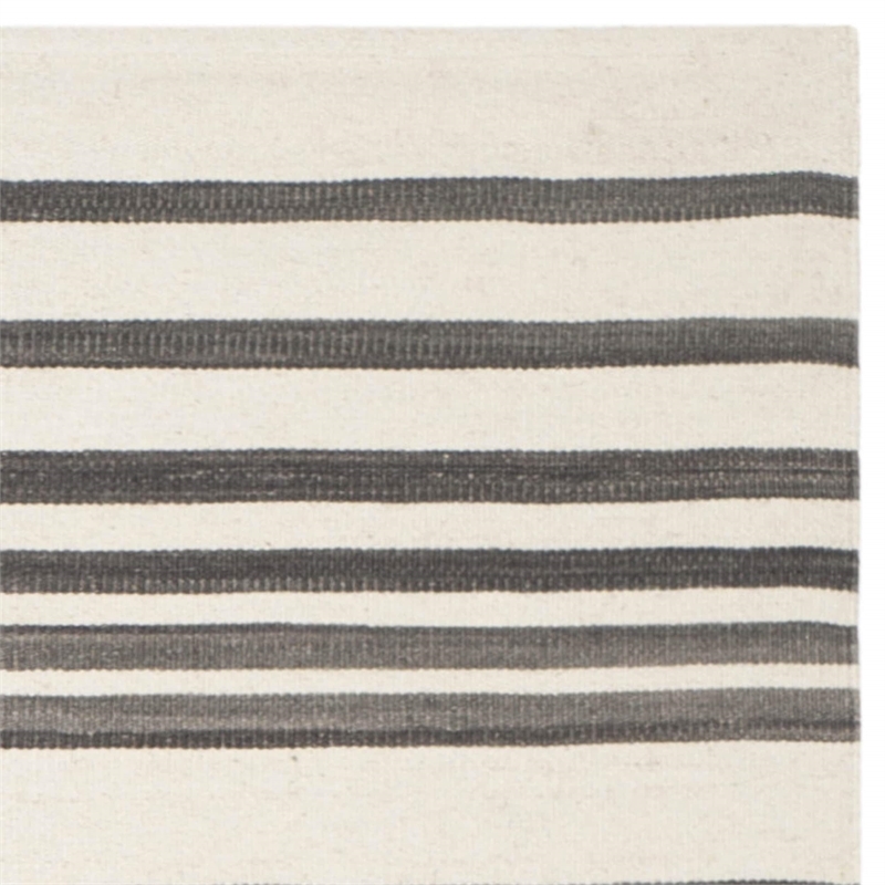 Safavieh Kilim Brown Contemporary Rug - 4' x 6'