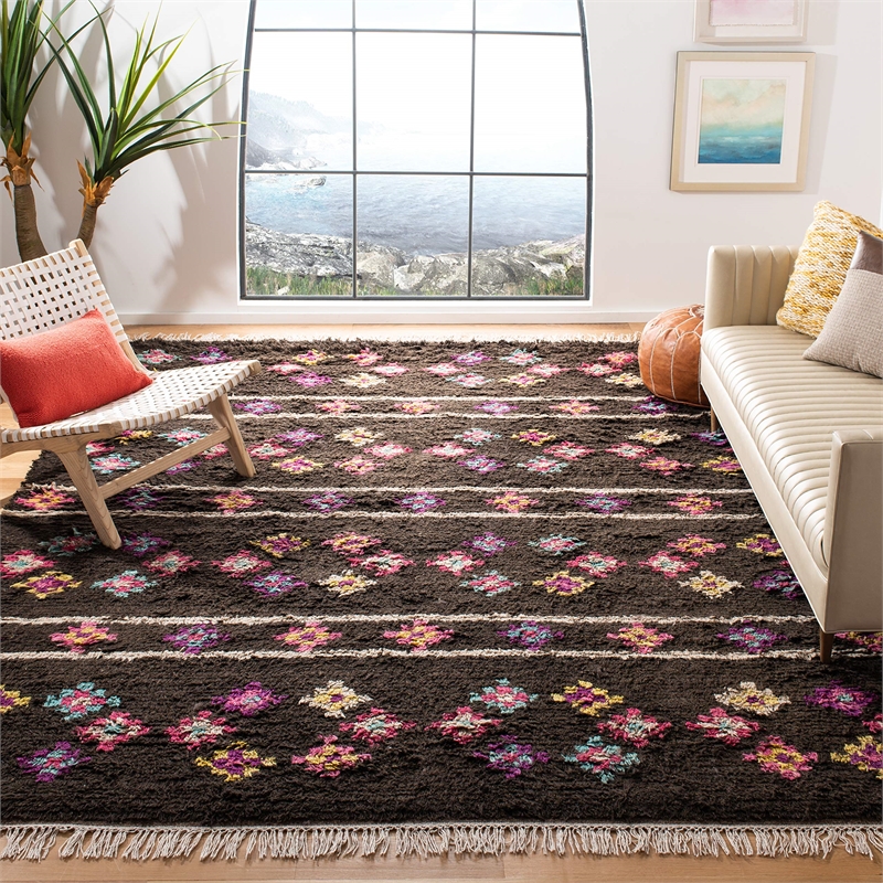 Safavieh Kenya  Transitional Rug - 6' x 9'