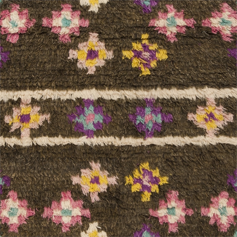 Safavieh Kenya  Transitional Rug - 6' x 9'