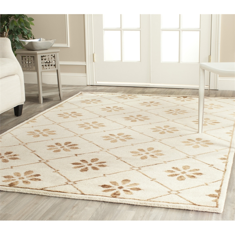 Safavieh Mosaic Cream Traditional Rug - 4' x 6'