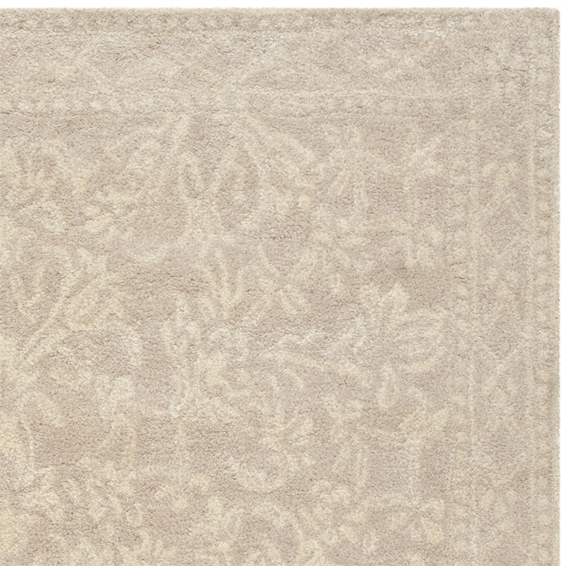 Safavieh Martha Stewart Beige Contemporary Rug - 5' x 8'