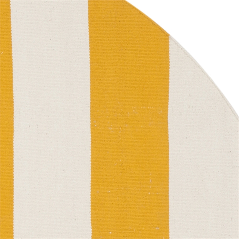 Safavieh Montauk Yellow Contemporary Rug - Round 6'