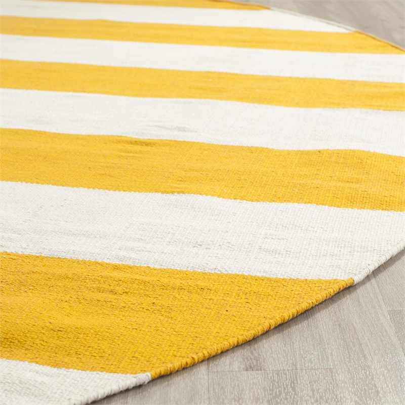 Safavieh Montauk Yellow Contemporary Rug - Round 8'