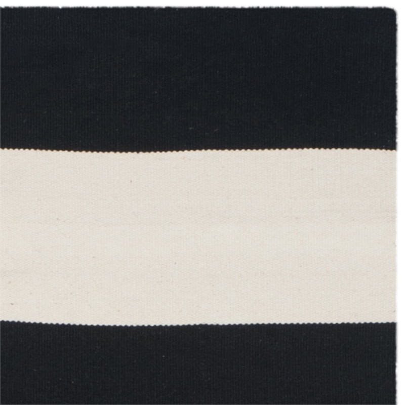 Safavieh Montauk Black Contemporary Rug - Square 6'