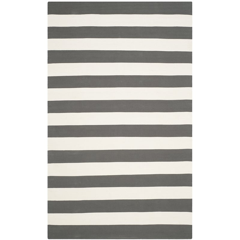 Safavieh Montauk Grey Contemporary Rug - 6' x 9'