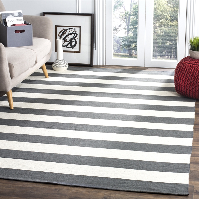 Safavieh Montauk Grey Contemporary Rug - 9' x 12'