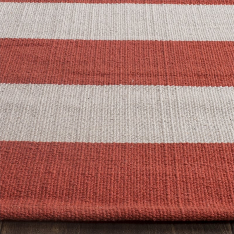Safavieh Montauk Rust Contemporary Rug - Runner 2'3