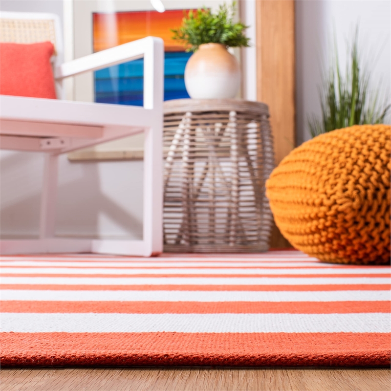 Safavieh Montauk Rust Contemporary Rug - Square 6'
