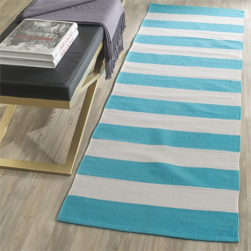 Safavieh Montauk Turquoise Contemporary Rug - Runner 2'6