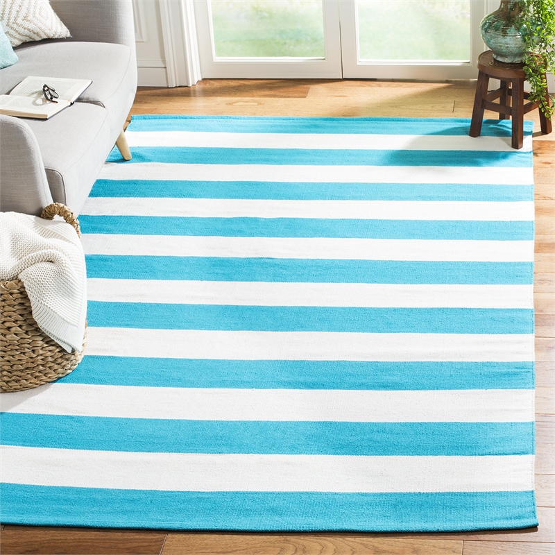 Safavieh Montauk Turquoise Contemporary Rug - Square 6'