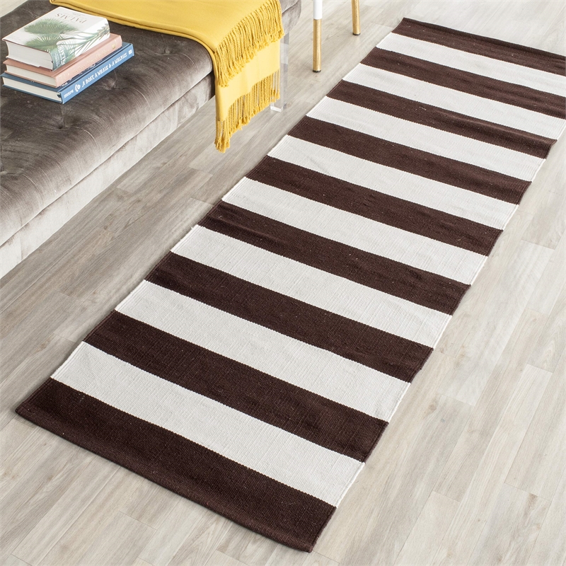 Safavieh Montauk Chocolate Contemporary Rug - Runner 2'3