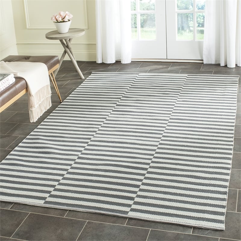 Safavieh Montauk Ivory Contemporary Rug - 4' x 6'