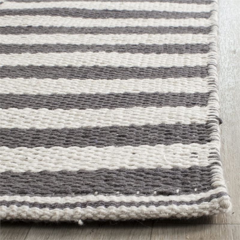 Safavieh Montauk Ivory Contemporary Rug - Runner 2'3