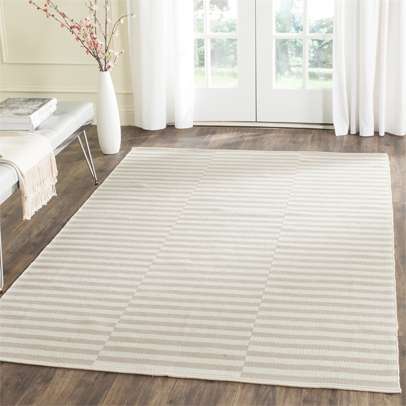 Safavieh Montauk Ivory Contemporary Rug - 4' x 6'