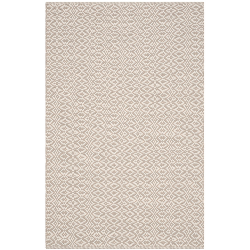 Safavieh Montauk Ivory Contemporary Rug - 4' x 6'