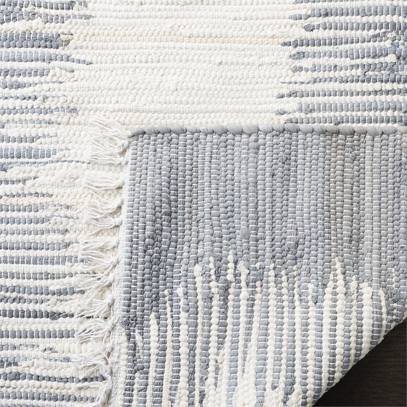 Safavieh Montauk Grey Contemporary Rug - 6' x 9'