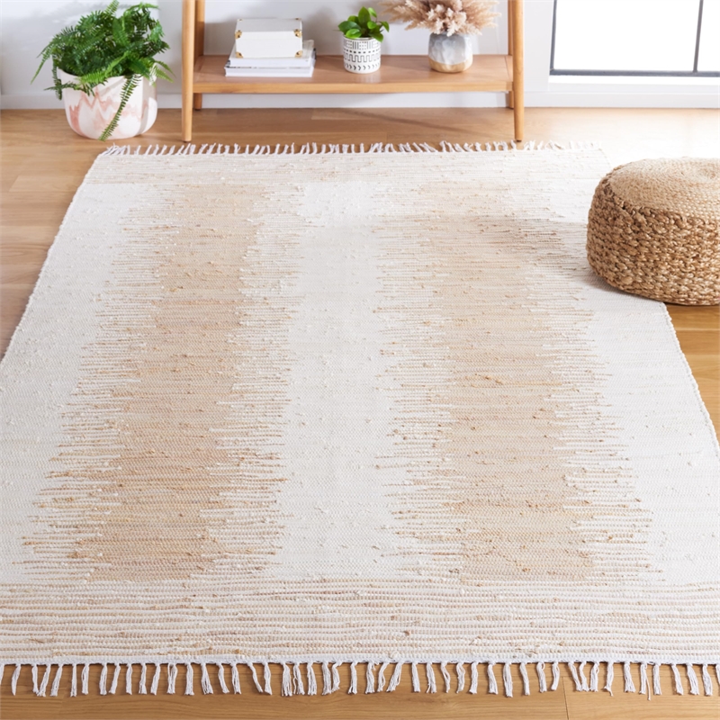 Safavieh Montauk Beige Contemporary Rug - 6' x 9'