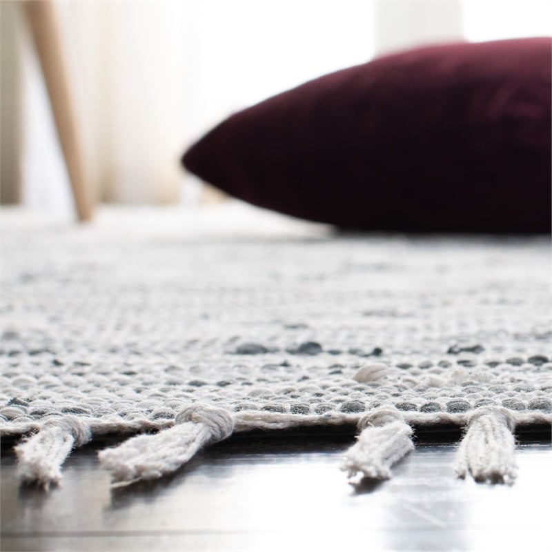 Safavieh Montauk Silver Contemporary Rug - Runner 2'3