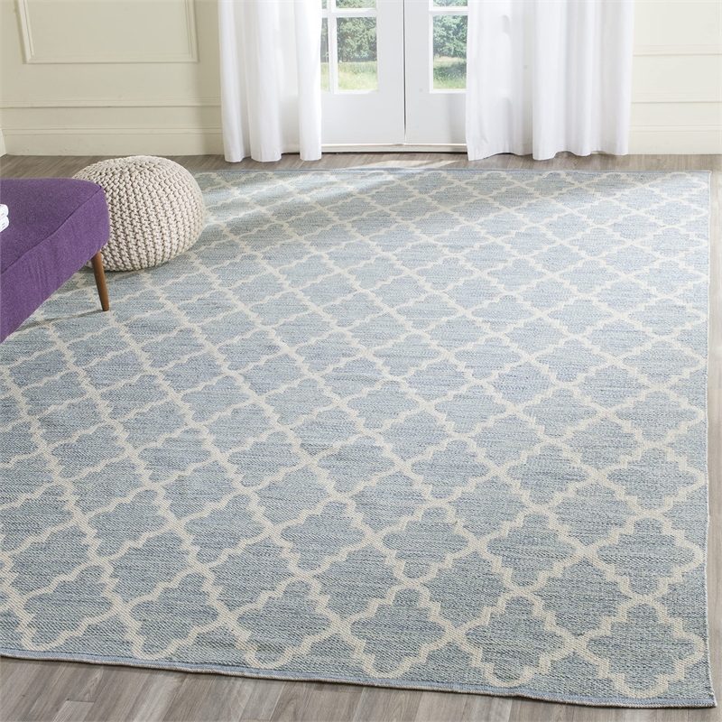 Safavieh Montauk Light Blue Contemporary Rug - 8' x 10'