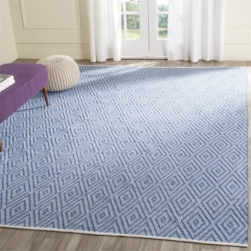 Safavieh Montauk Blue Contemporary Rug - 8' x 10'