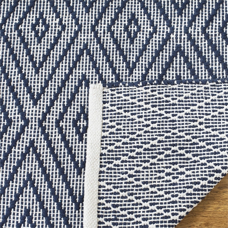 Safavieh Montauk Navy Contemporary Rug - Runner 2'3