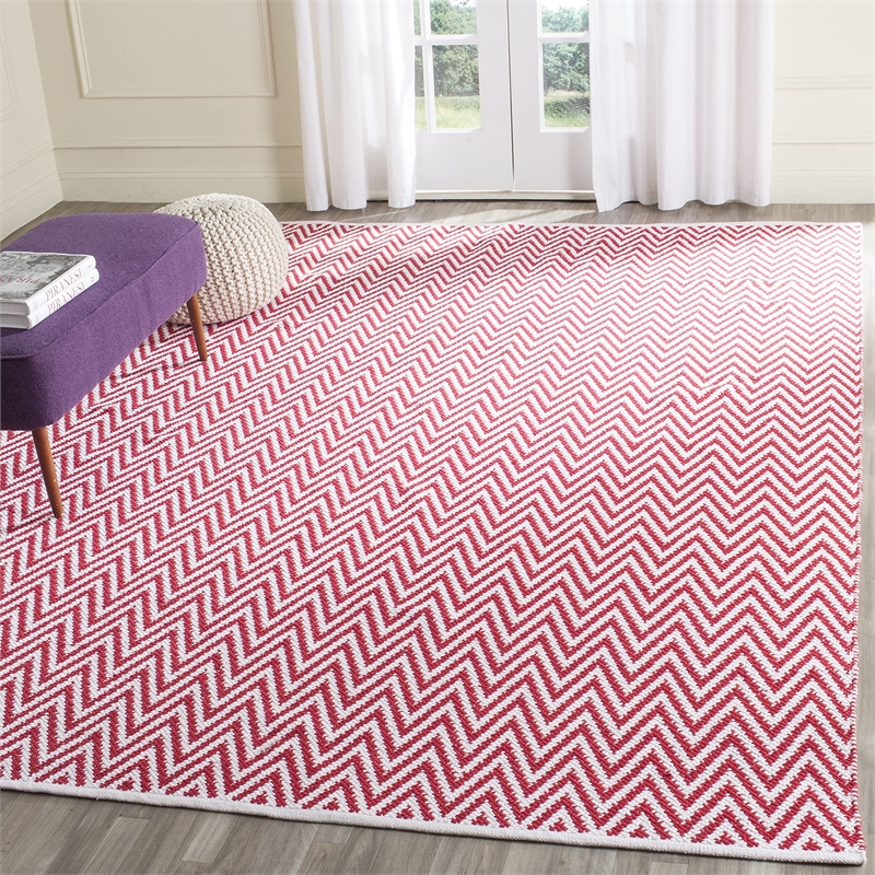 Safavieh Montauk Red Contemporary Rug - 8' x 10'