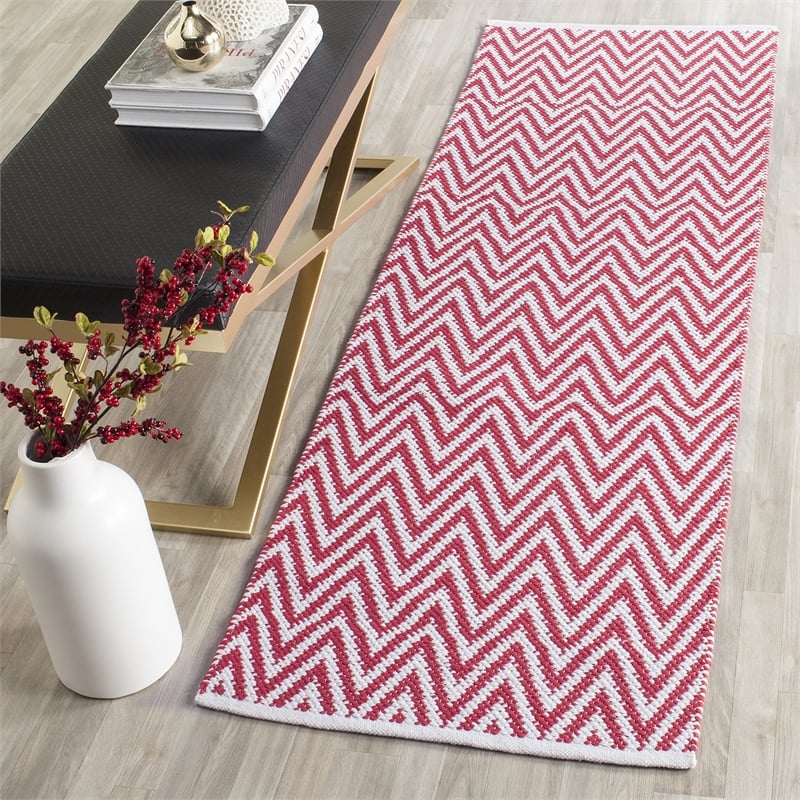 Safavieh Montauk Red Contemporary Rug - Runner 2'3