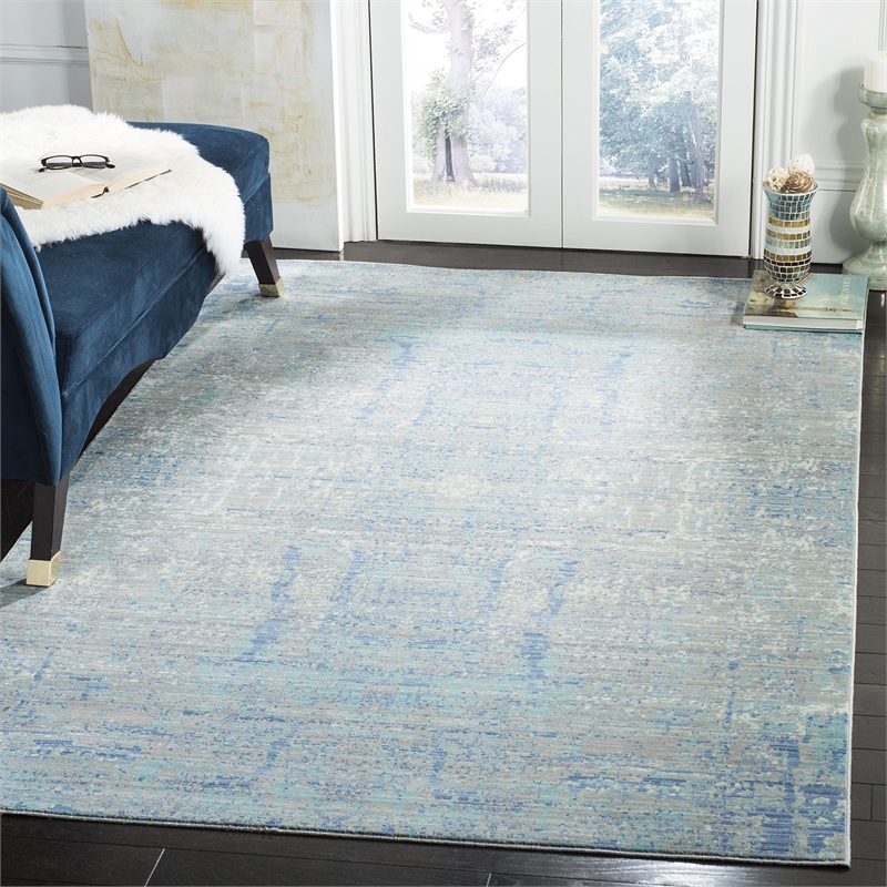 Safavieh Mystique Light Blue Traditional Rug - 4' x 6'