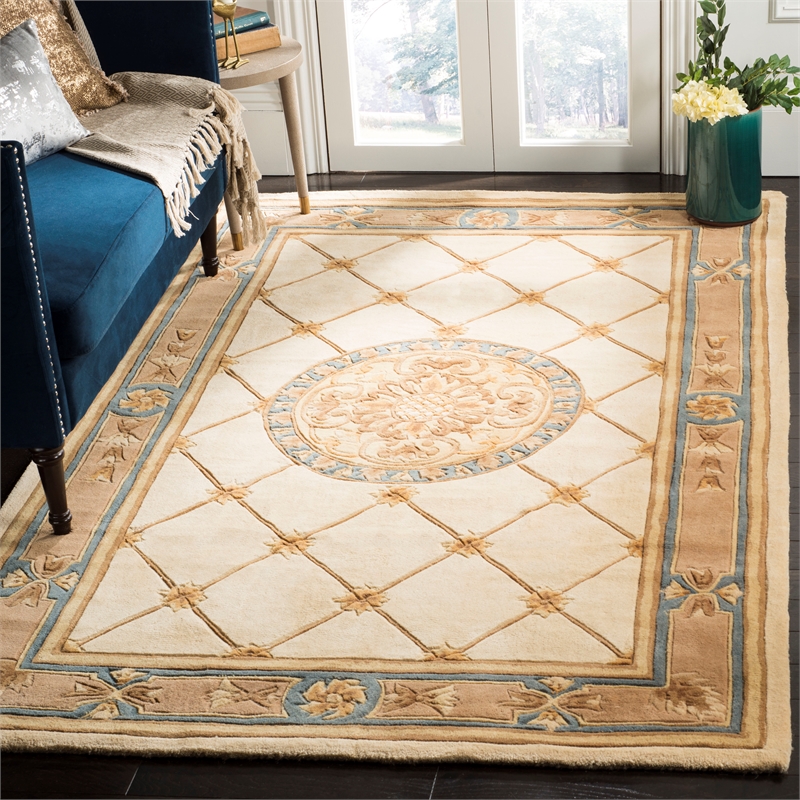 Safavieh Naples 2' X 3' Wool Hand Tufted Rug in Ivory / Caramel