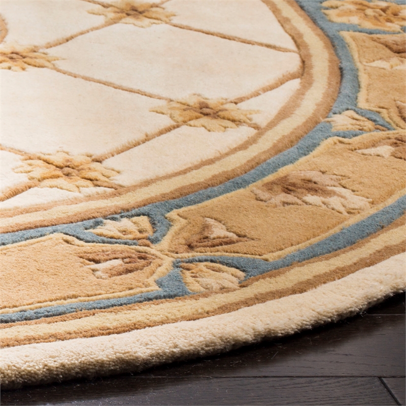 Safavieh Naples 6' X 6'  Round Wool Hand Tufted Rug in Ivory / Caramel
