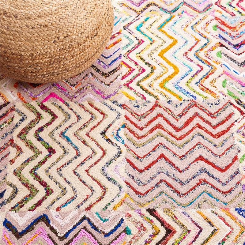 Safavieh Nantucket Beige Contemporary Rug - 5' x 8'