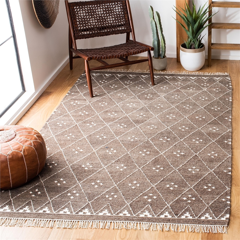 Safavieh Natural Kilim Brown Area Rug - 5' x 8'