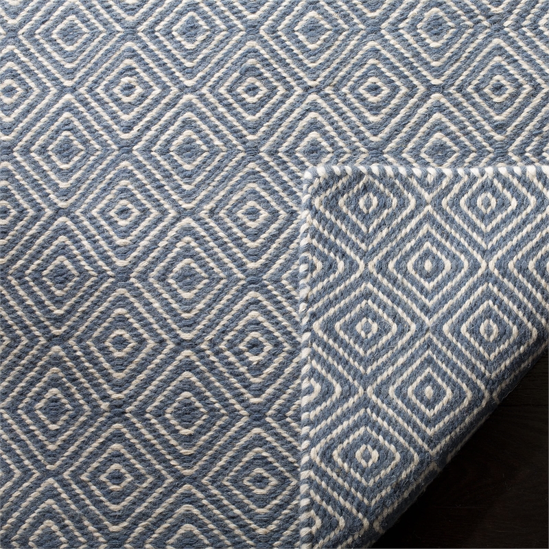 Safavieh Oasis Blue Area Rug - 6' x 9'