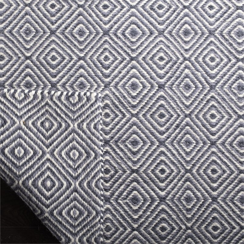 Safavieh Oasis Dark Grey Area Rug - 6' x 9'