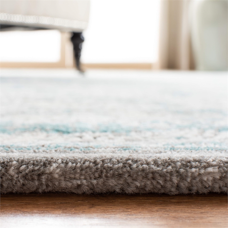 Safavieh Passion Turquoise Traditional Rug - 6'7
