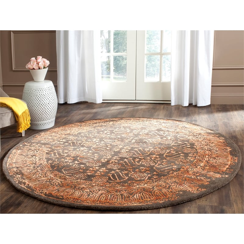 Safavieh Sapphire 8' x 10' Hand Tufted Wool Rug in Light Brown