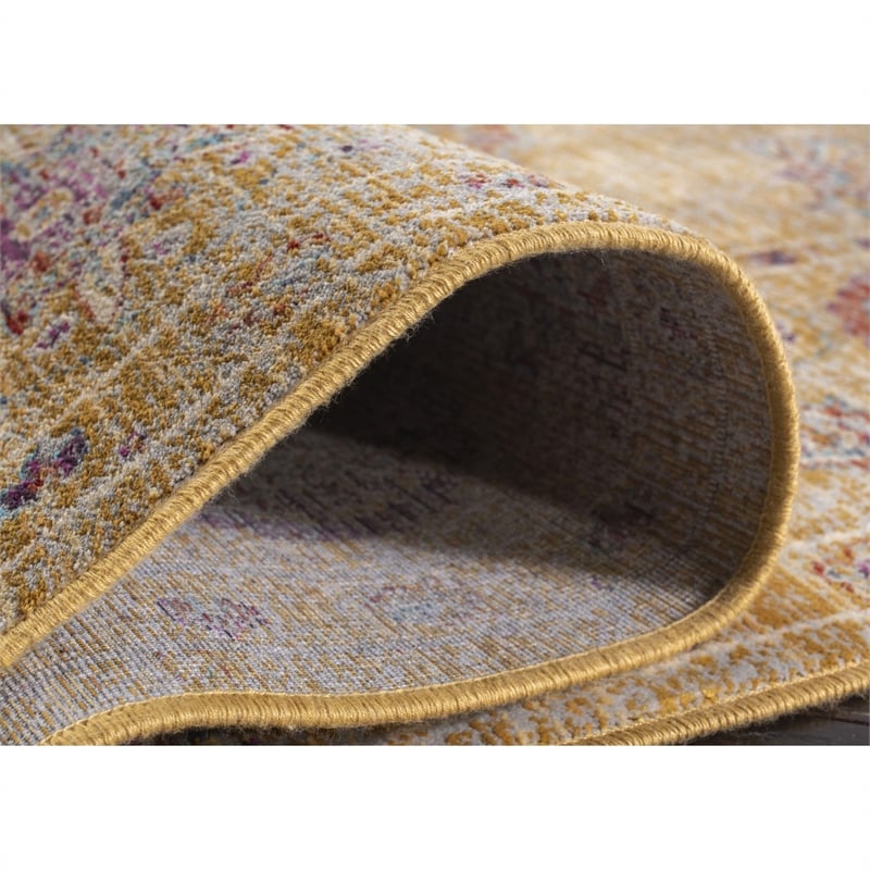 Safavieh Sevilla Gold Traditional Rug - 4' x 5'7