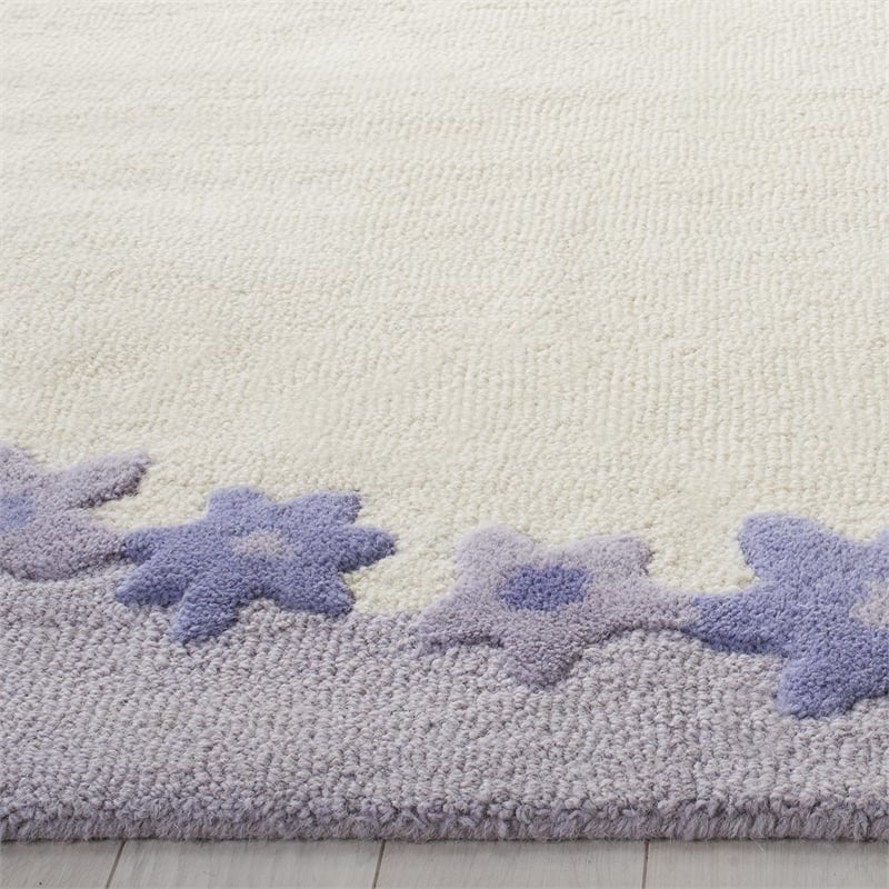 Safavieh Ivory Novelty Rug - 8' x 10'
