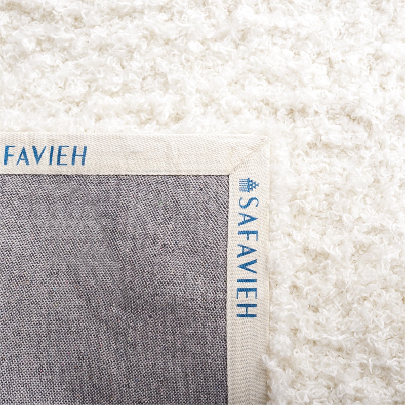 Safavieh Sheep Shag Ivory Shag Rug - 4' x 6'