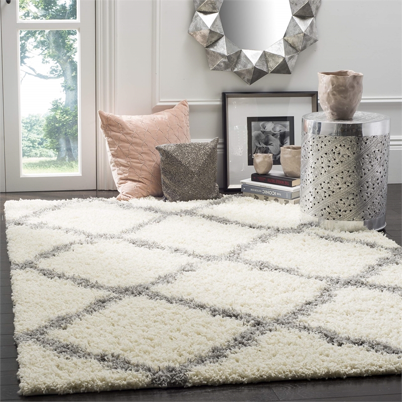 Safavieh Dallas Shag Ivory Shag Rug - Square 6'
