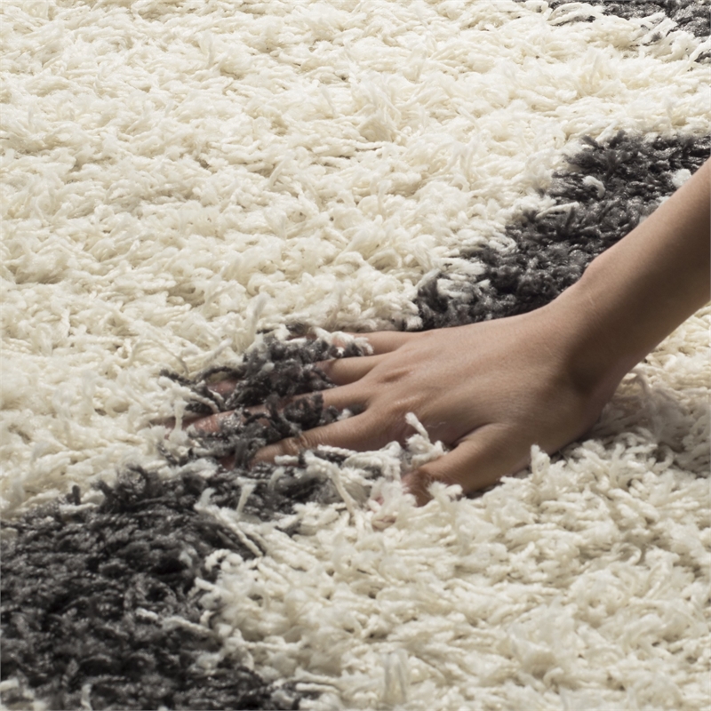 Safavieh Dallas Shag Ivory Shag Rug - Round 6'