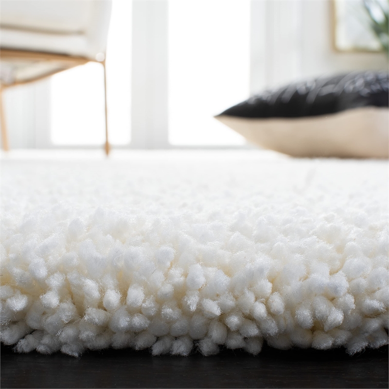Safavieh Ultimate Shag Ivory Shag Rug - 4' x 6'