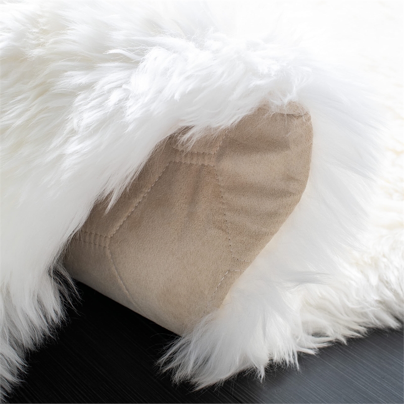 Safavieh Sheepskin Shag White Shag Rug - Novelty 2' x 4'