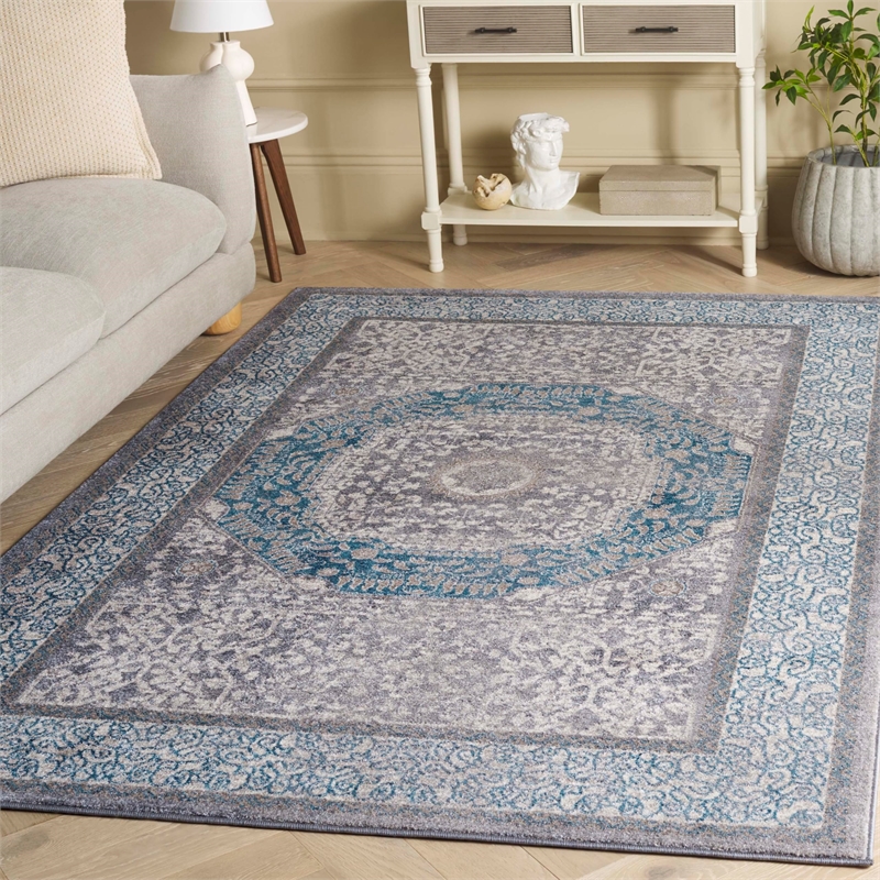 Safavieh Sofia Light Grey Traditional Rug - 5'1