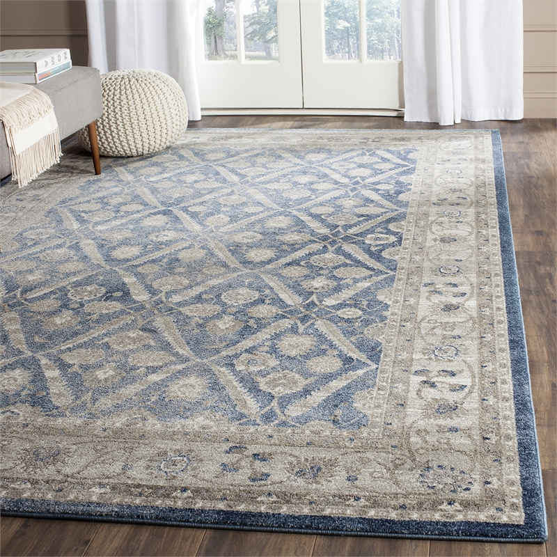 Safavieh Sofia Blue Traditional Rug - 6'7