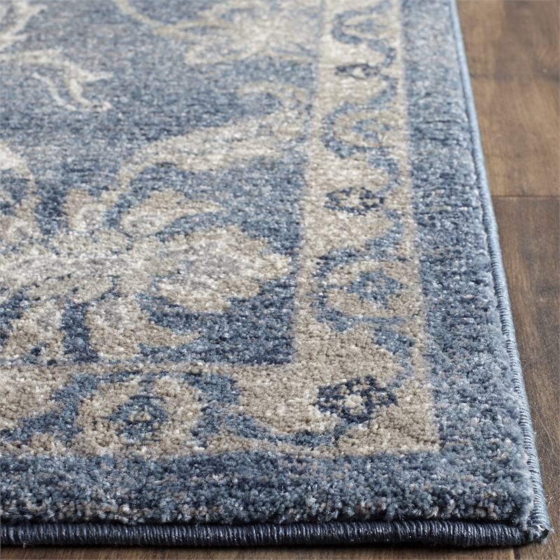 Safavieh Sofia Blue Traditional Rug - 6'7