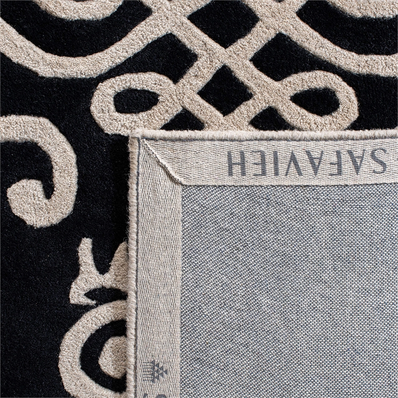 Safavieh Soho  Black Contemporary Rug - 6' x 9'