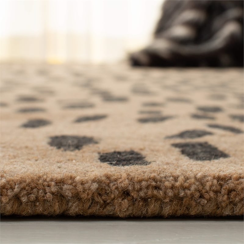Safavieh Soho Beige Contemporary Rug - Runner 2'6