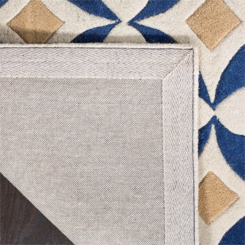 Safavieh Soho Ivory Contemporary Rug - 5' x 8'