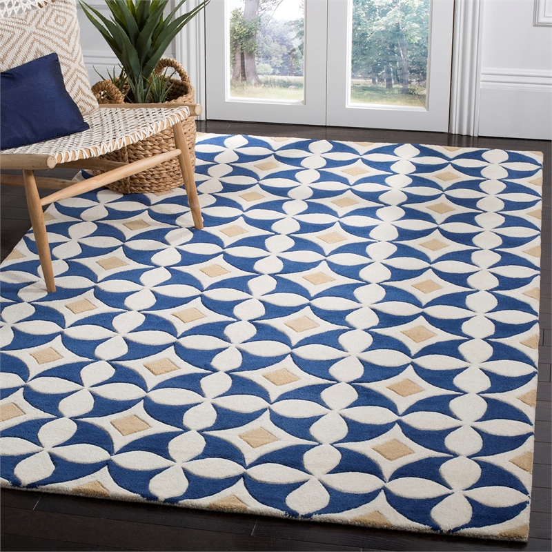 Safavieh Soho Ivory Contemporary Rug - 5' x 8'